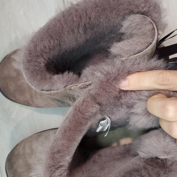 NEW Ugg Australia Bailey Bow II Short Sheepskin Boots shoes sz 6 - Picture 13 of 15